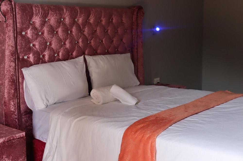 Princess Lodge Rustenburg Bagian luar foto